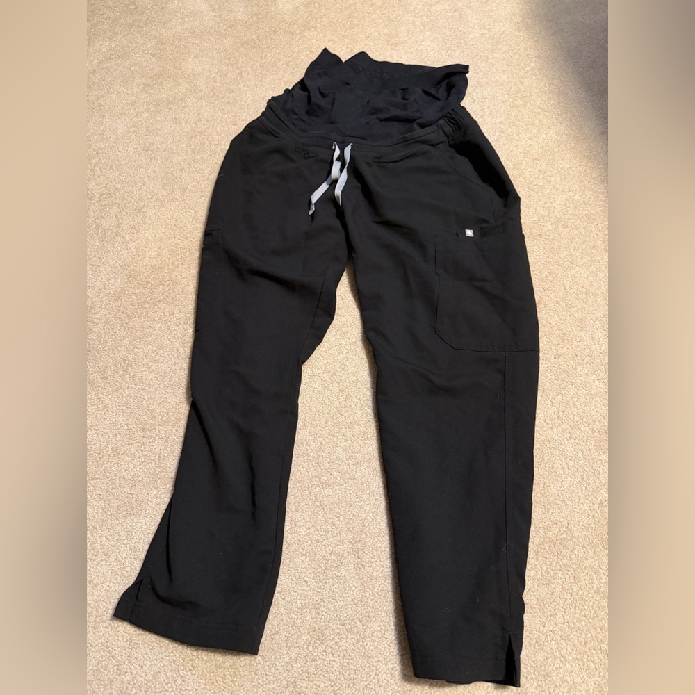 FIGS Black Maternity Scrub Pants Size L Petite